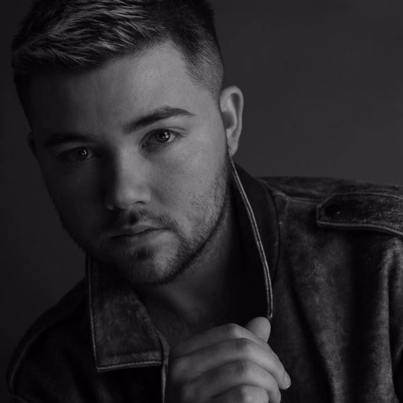 Meet your Posher, Austin - Picture 1 of 1